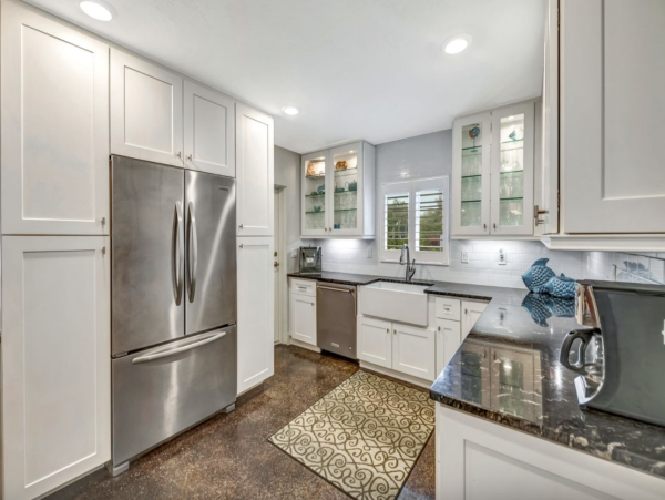Lido Key Vacation House with Pool Near St. Armands Circle